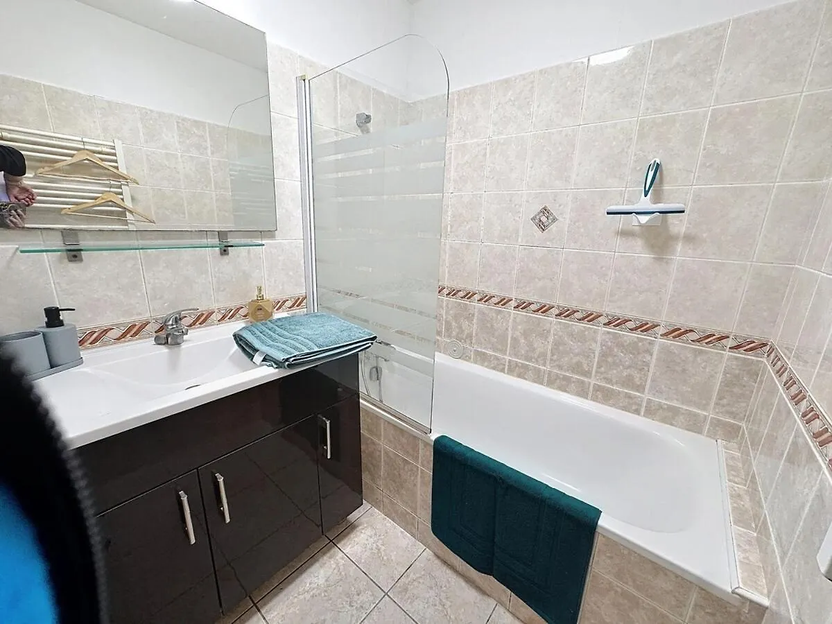 Appartement Studio Centre Ville Tarbes Frankrijk